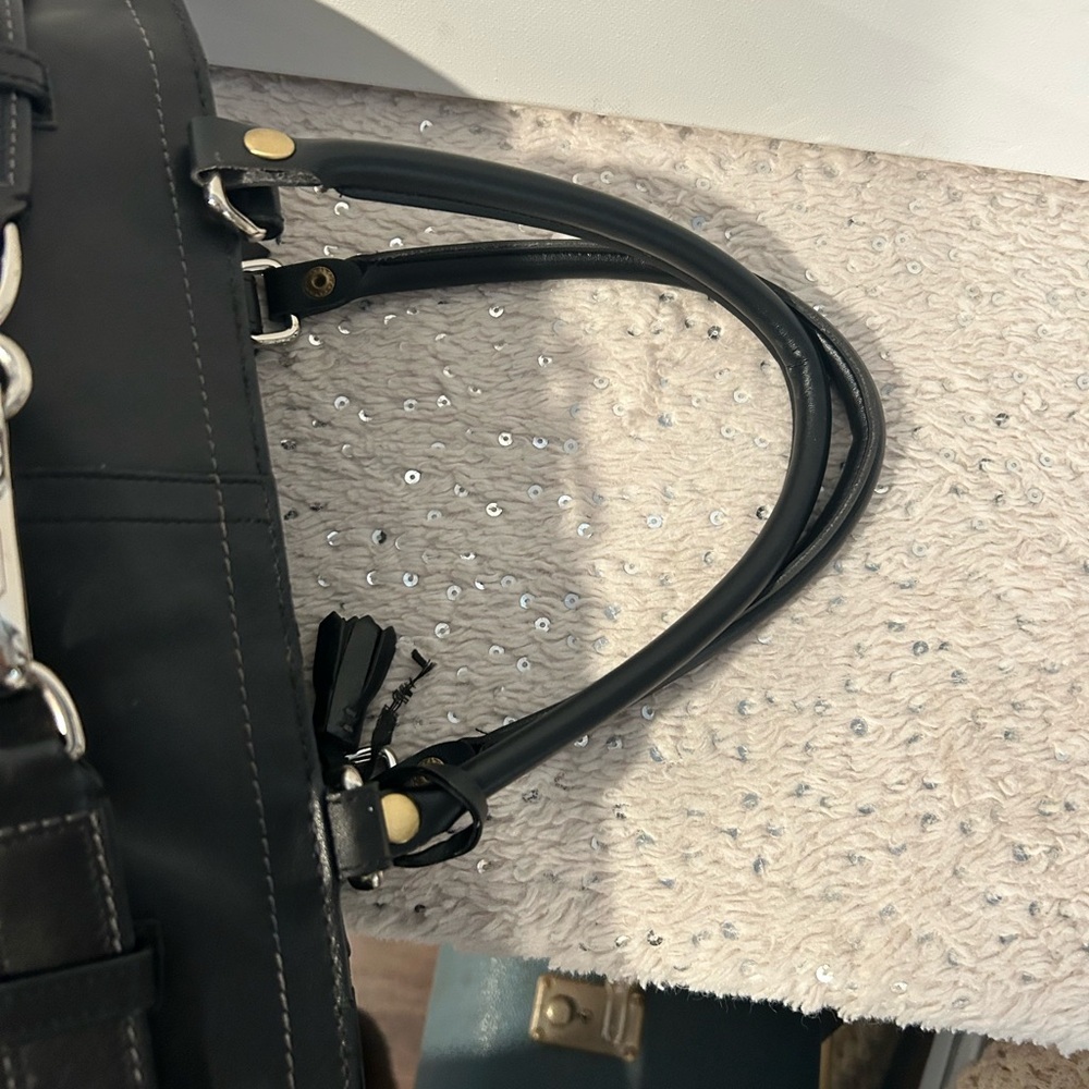 Coach Black Leather Shoulder Bag Buckle Classic Structured Luxury bag - Picture 10 of 10